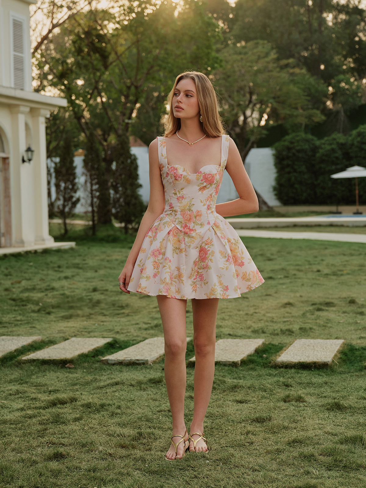 Harlow Elbise