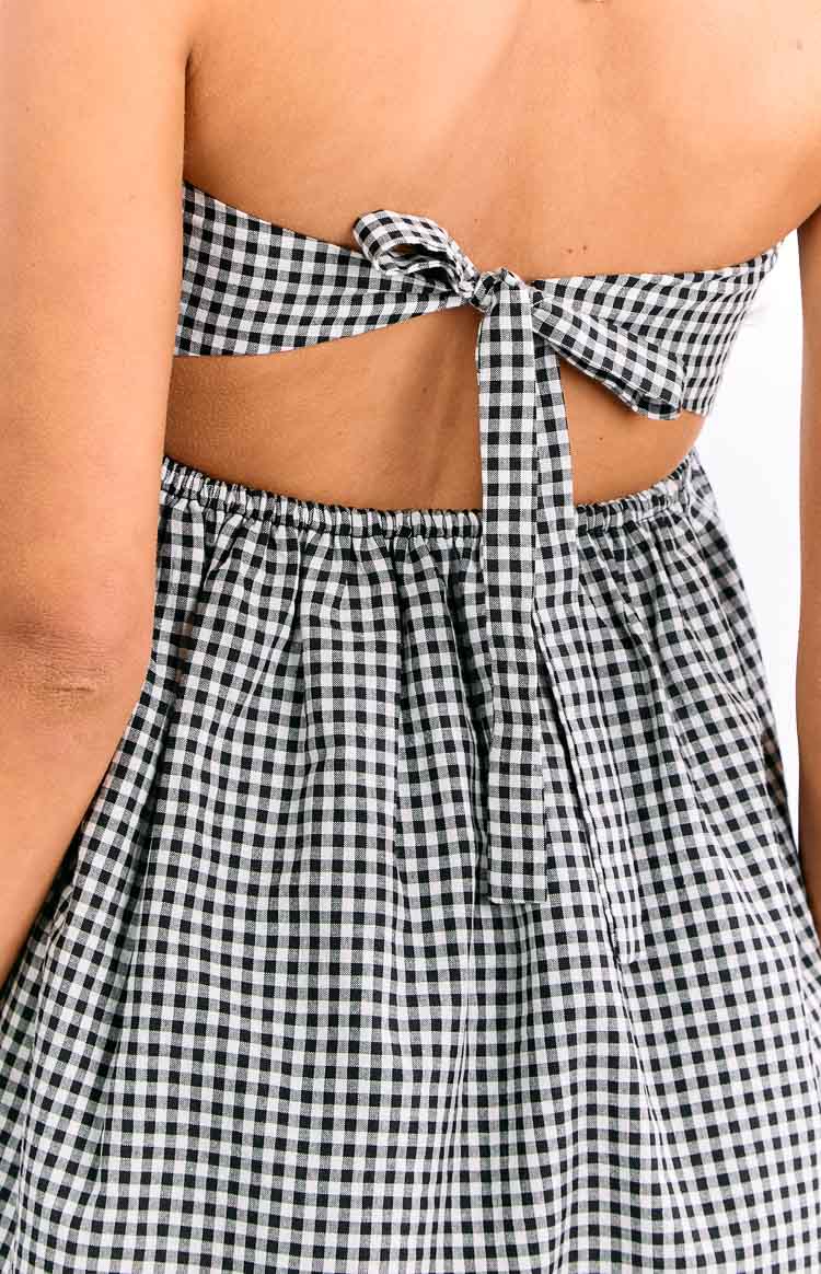 Şık Siyah Gingham Straplez Mini Elbise - Berrie