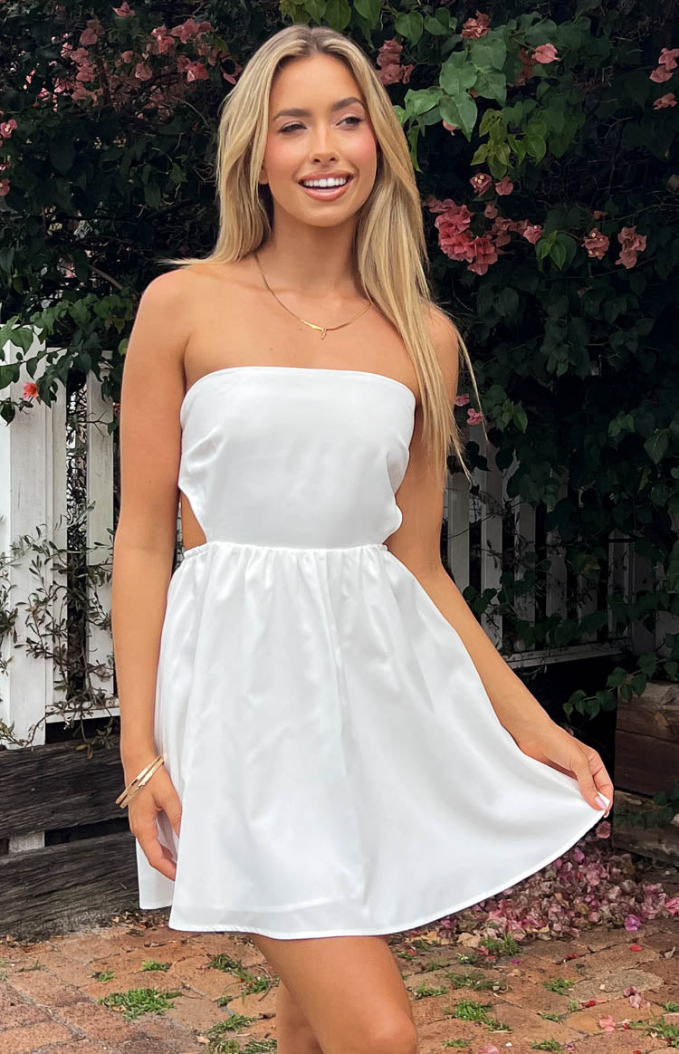 Cora Beyaz Bağlamalı Mini Elbise