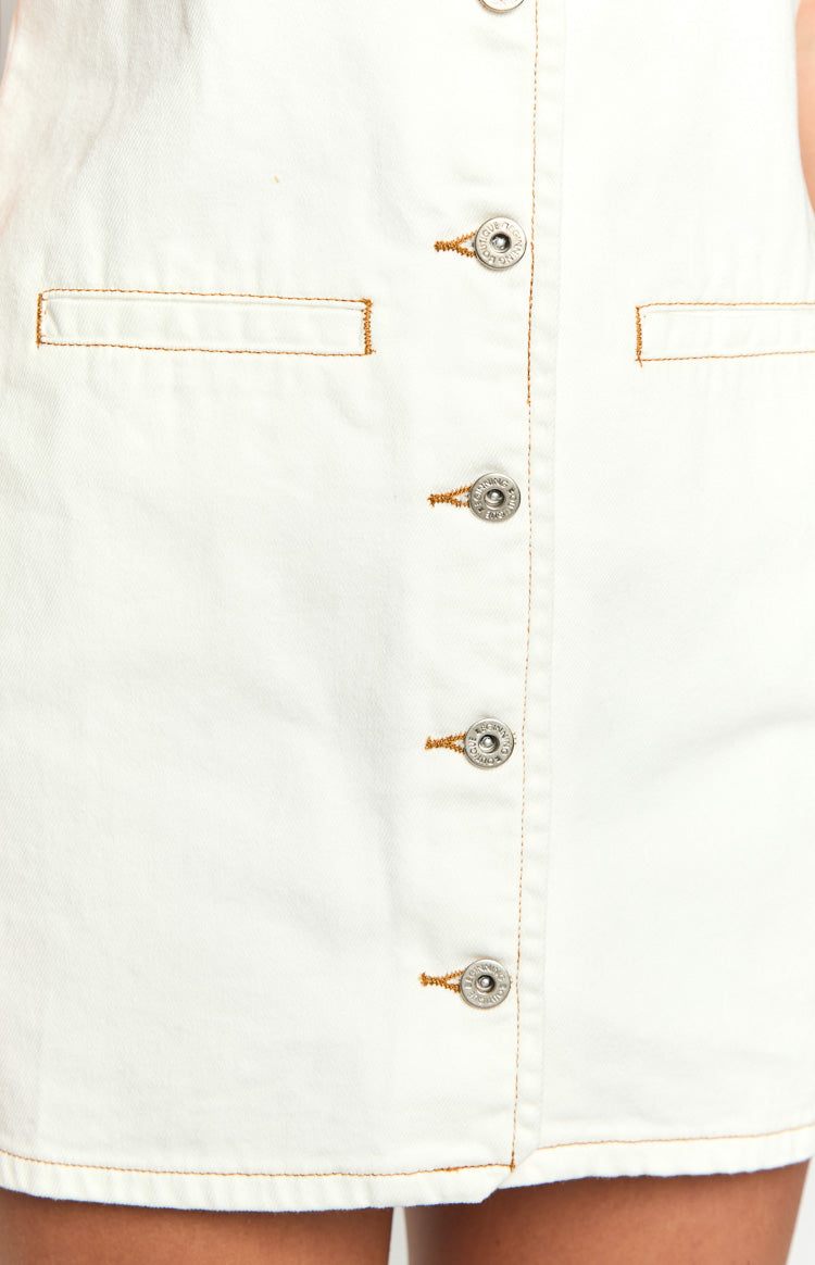 Corbin Beyaz Denim Askılı Mini Elbise - Şık ve Rahat