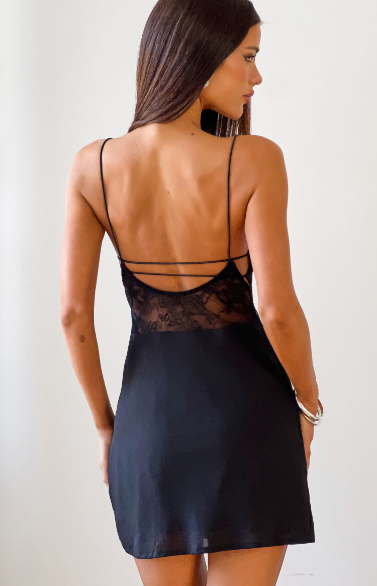 Siyah Dantel Mini Elbise