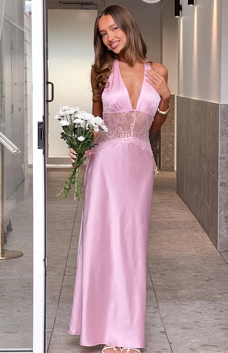 Divandi Pembe Dantel Detaylı Maxi Elbise