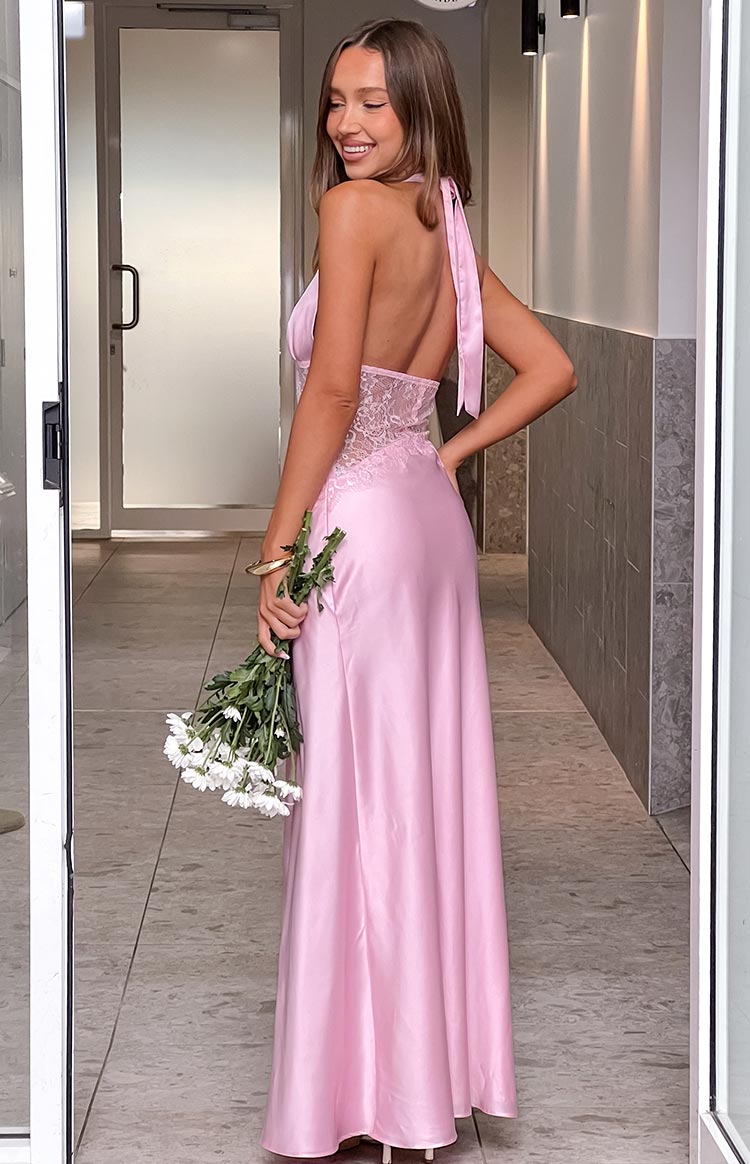 Divandi Pembe Dantel Detaylı Maxi Elbise