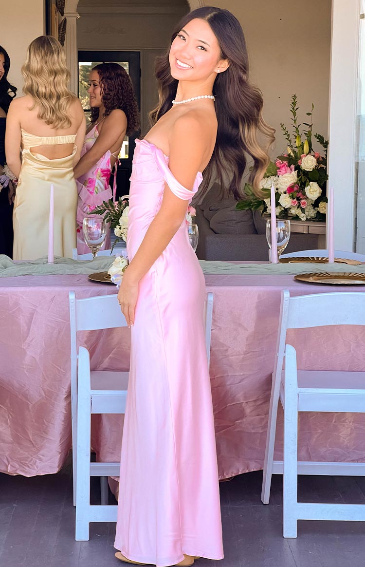 Ella Açık Pembe Off-Shoulder Maxi Elbise
