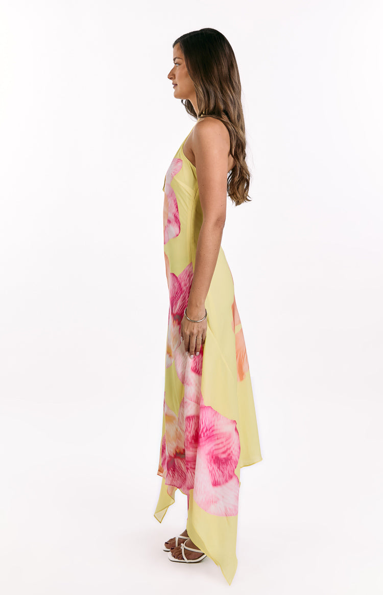 Sarı Hibiskus Desenli Halter Maxi Elbise - Elowen