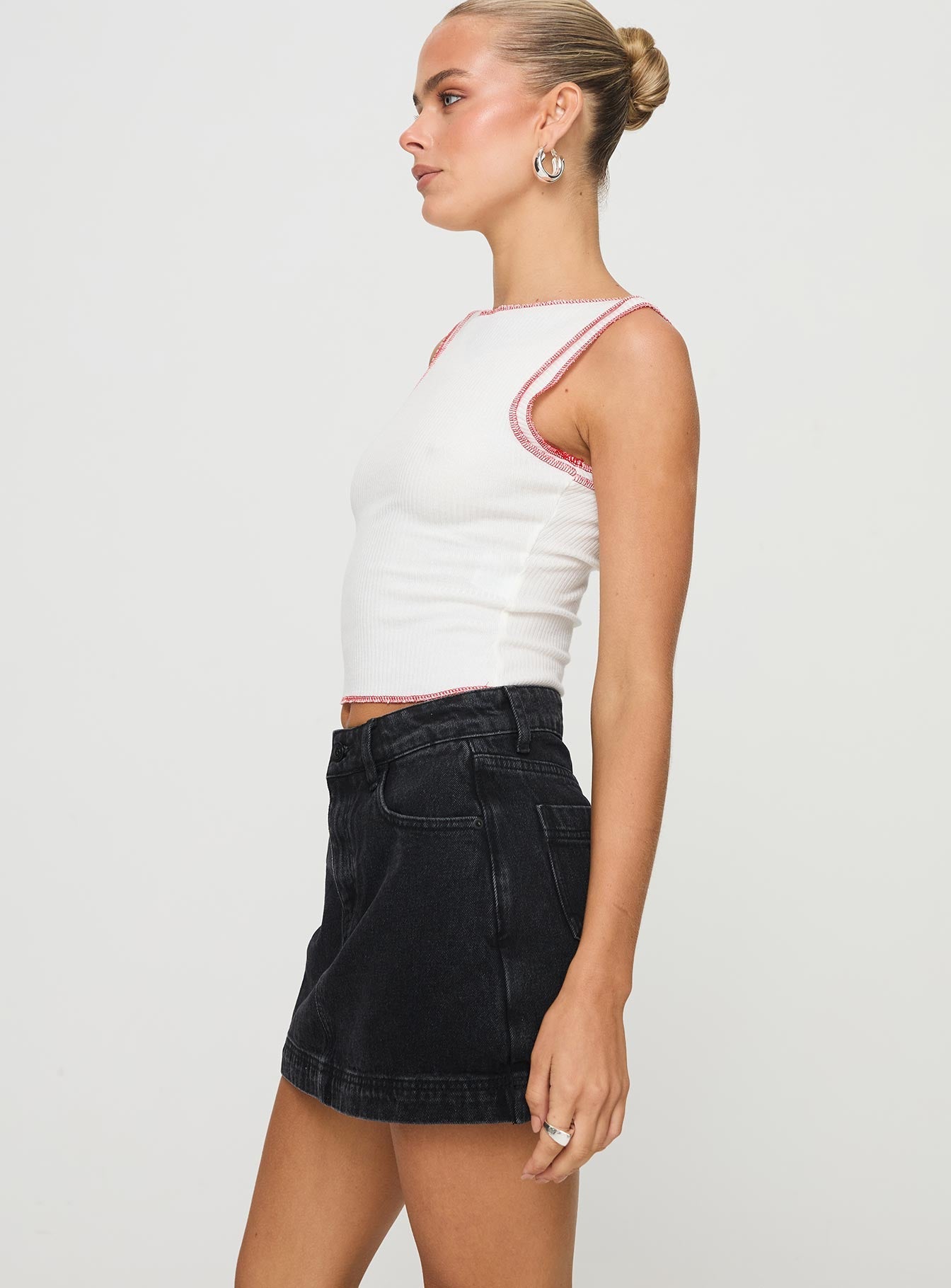 Yıkanmış Siyah Gazelle Denim Şort Etek