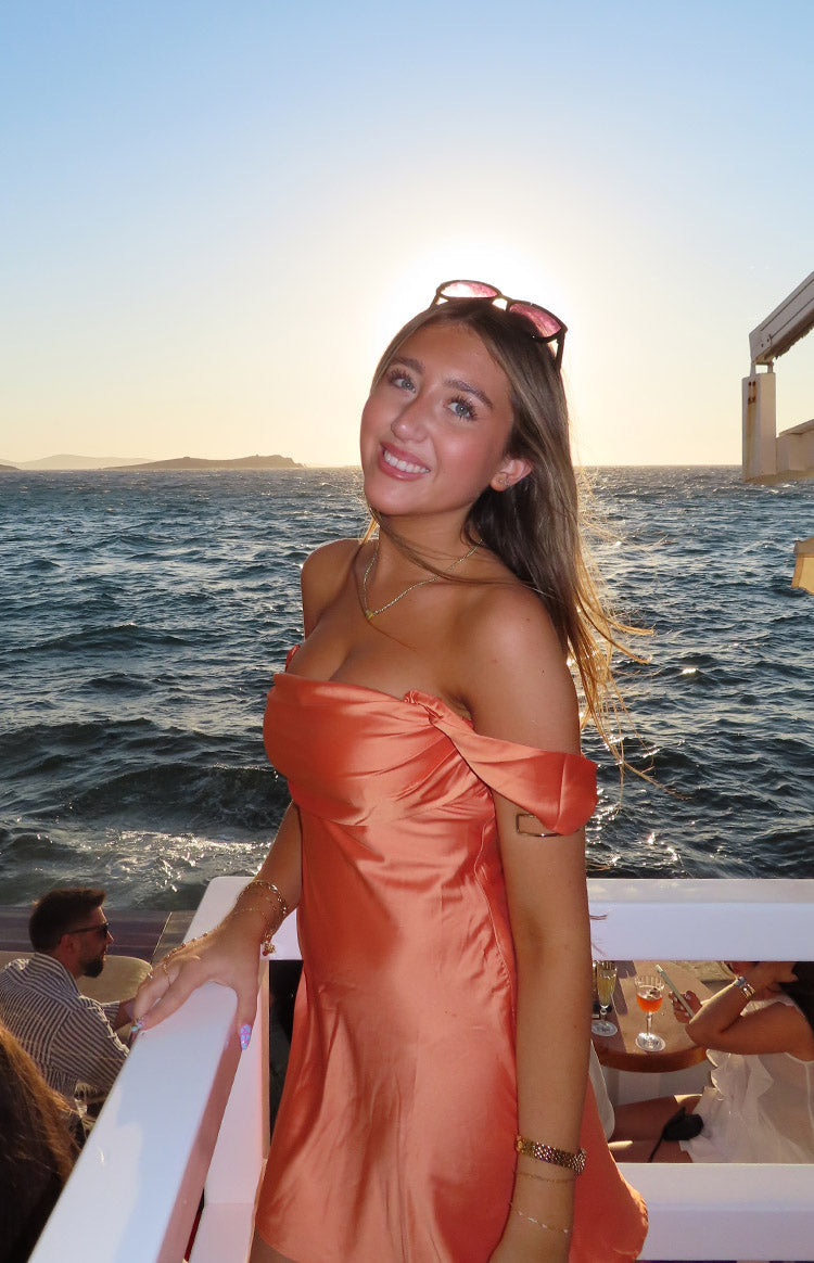 Zoella Turuncu Askısız Mini Elbise