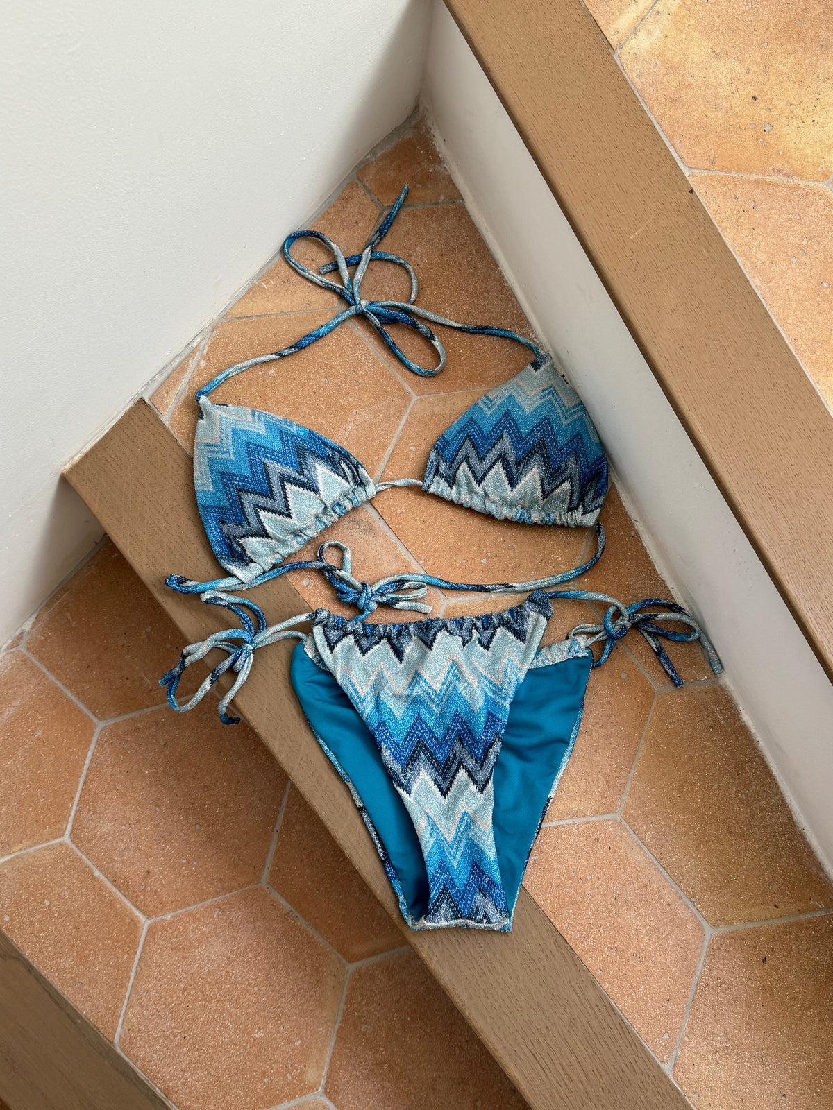 Mavi Parlak Bikini