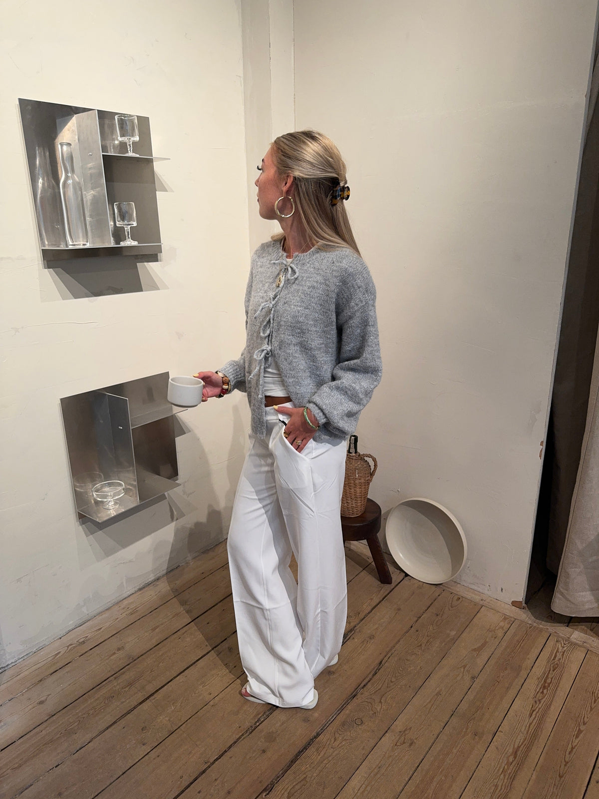 Açık Gri Bağ Detaylı Örme Hırka