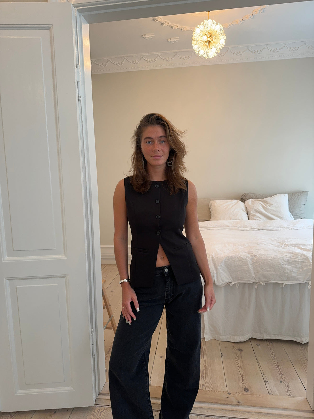 Siyah Düğmeli Annika Yelek