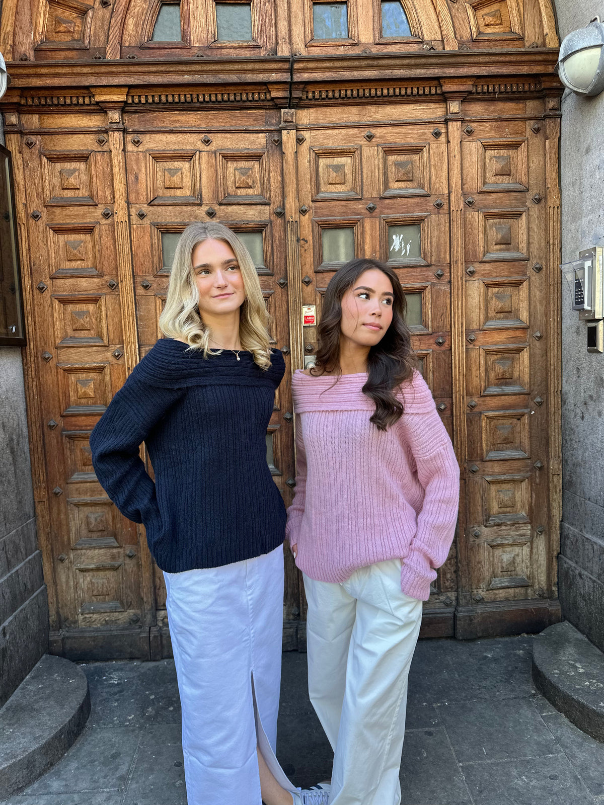Elinor Pembe Omuz Askılı Triko Bluz