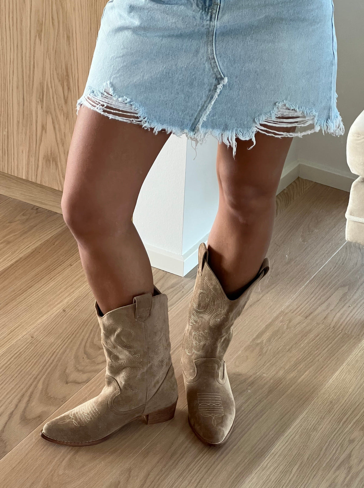 Bej Suni Deri Bassau Cowboy Botları