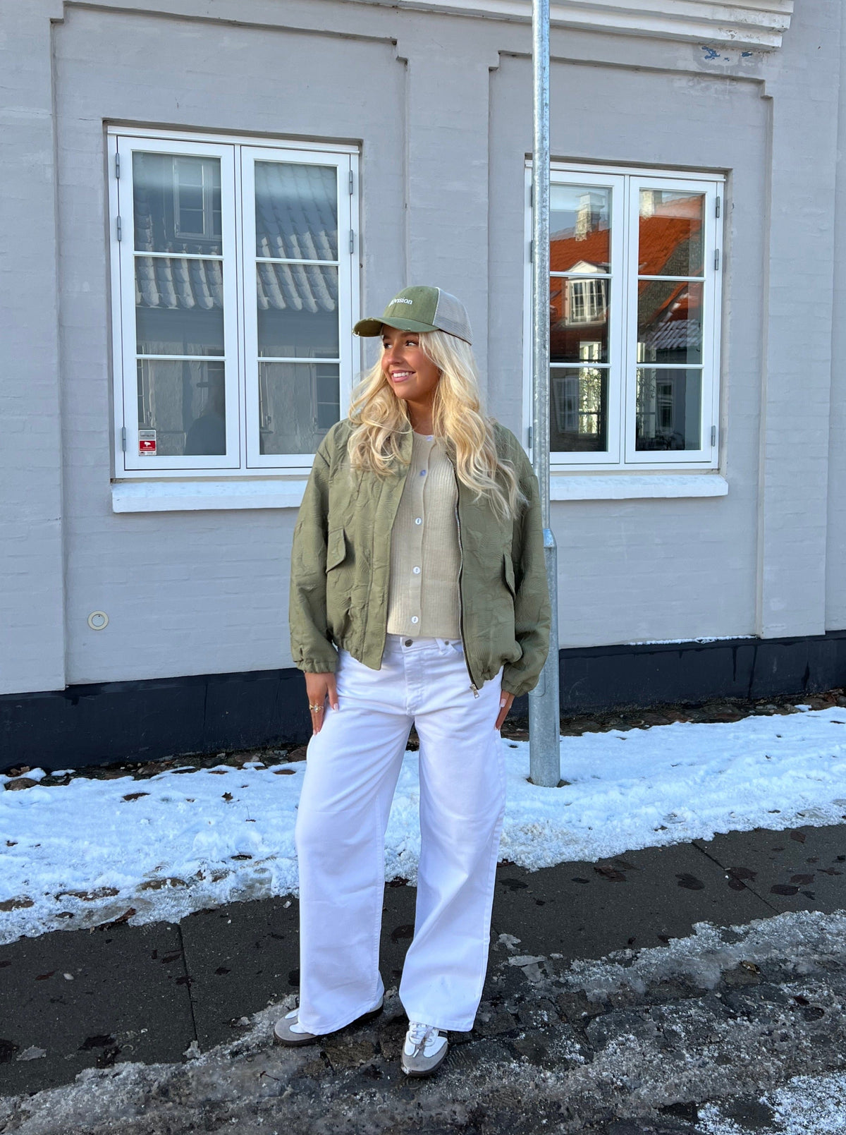 Anemon Beyaz Oversize Denim Pantolon