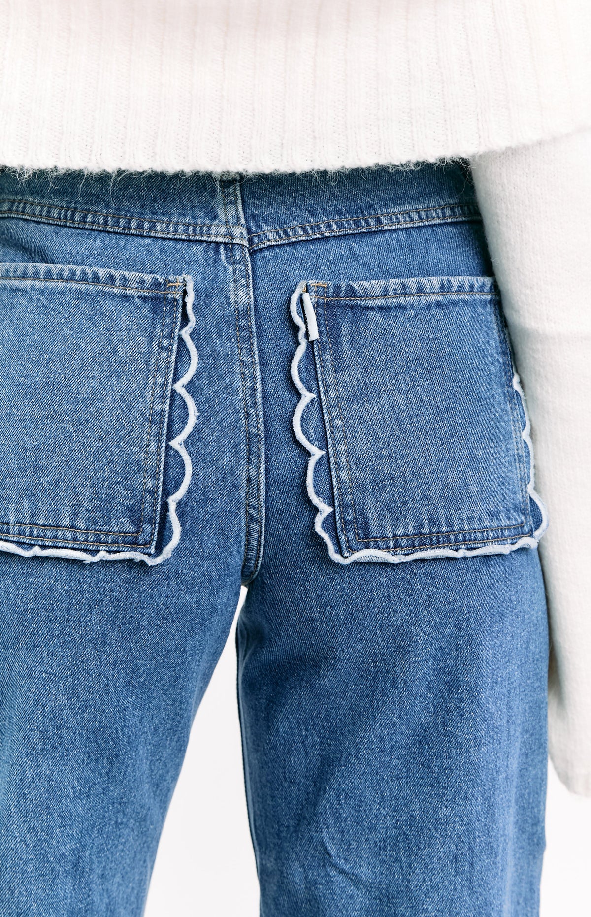 Kansis Asimetrik Kesim Yüksek Bel Kabarık Cepli Jean