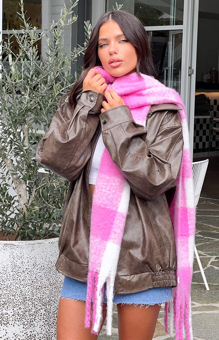 Pembe Kare Desenli Battaniye Şal