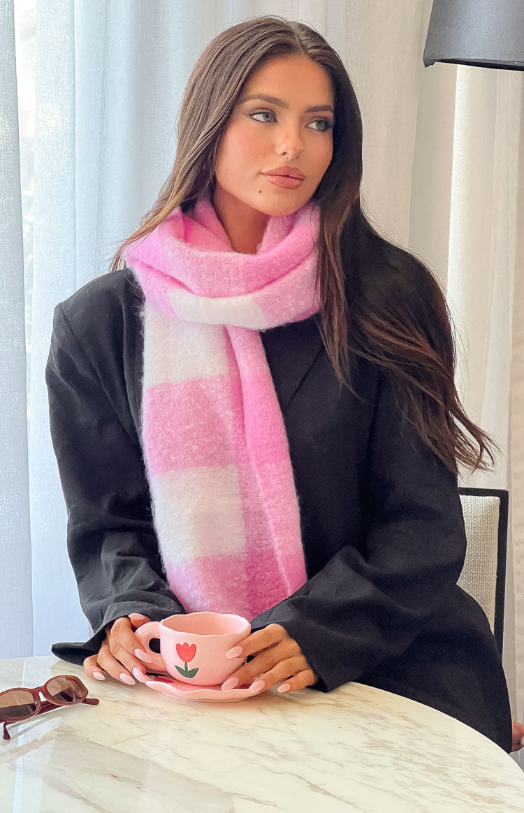 Pembe Kare Desenli Battaniye Şal
