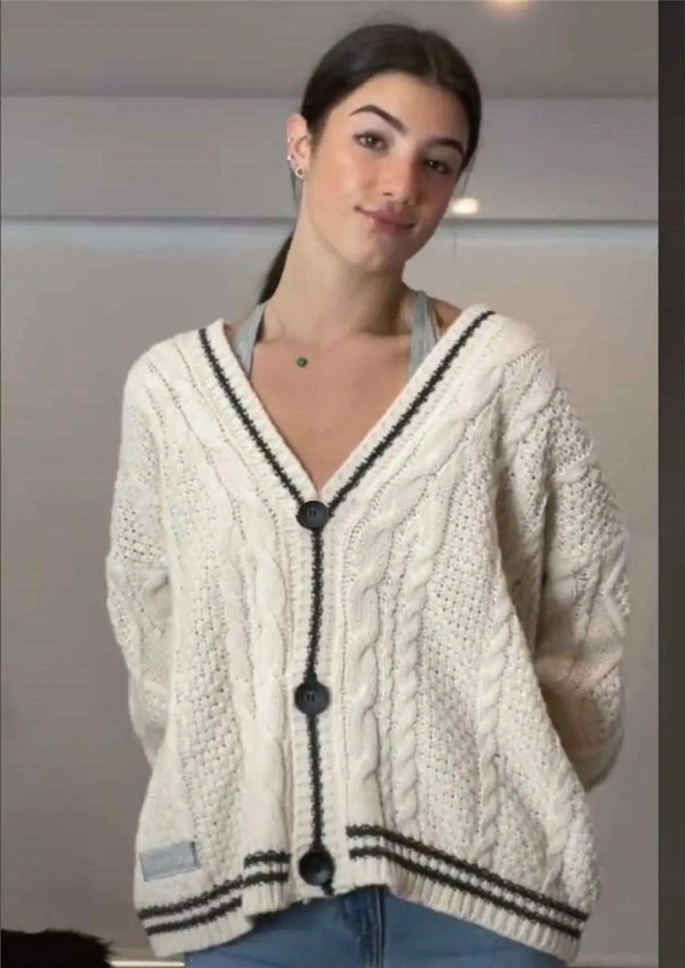 Lunessa Hırka