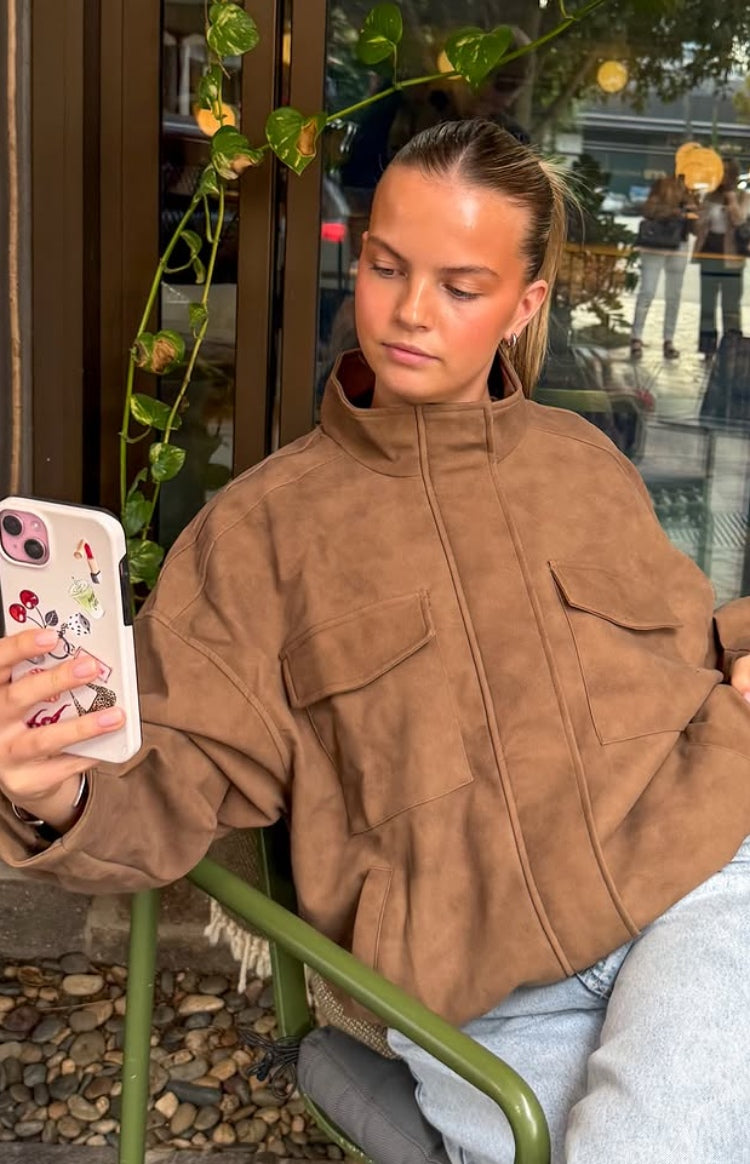 Sapna Kahverengi Oversized Funnel Neck Süet Ceket