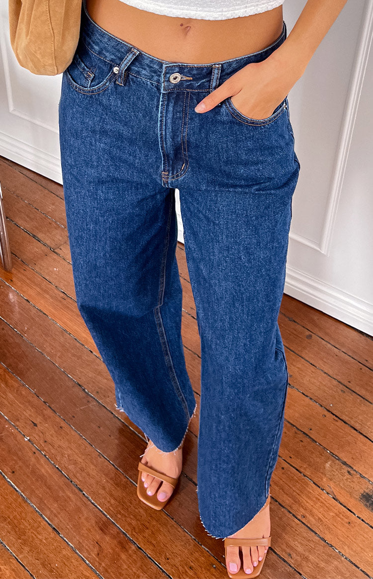 Koyu Yıkama Geniş Paça Kadın Boyfriend Jean