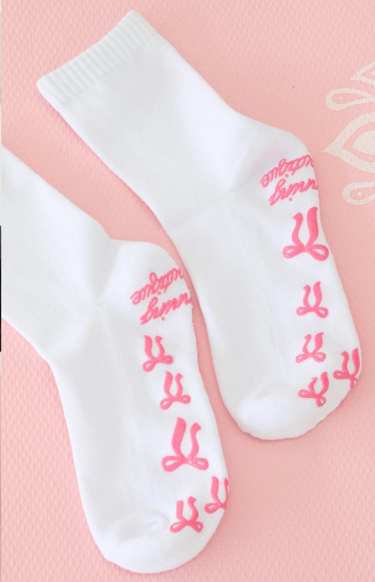 Pembe Fiyonk Detaylı Yoga Çorapları