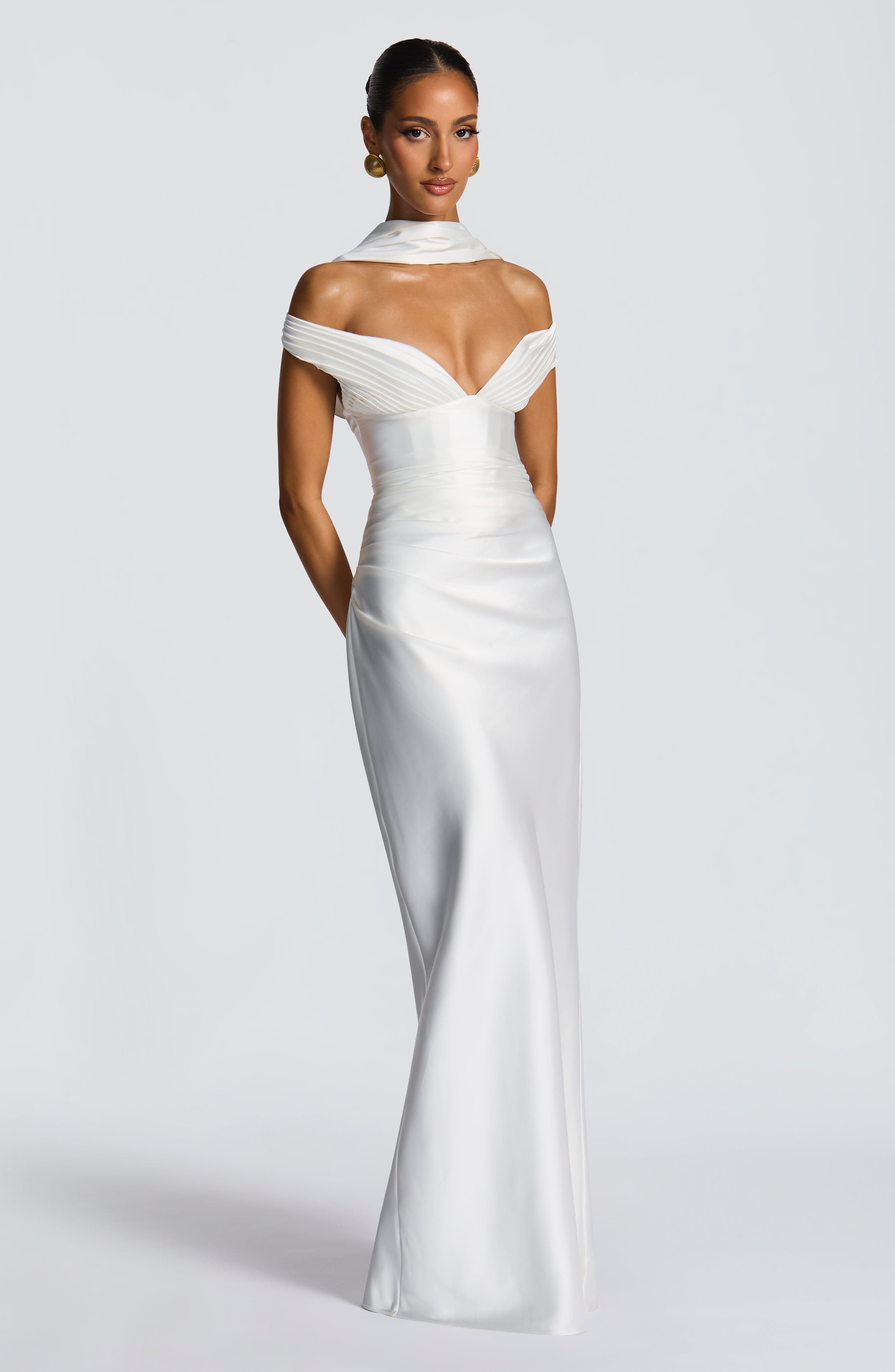 Aurelia Ekru Maxi Elbise
