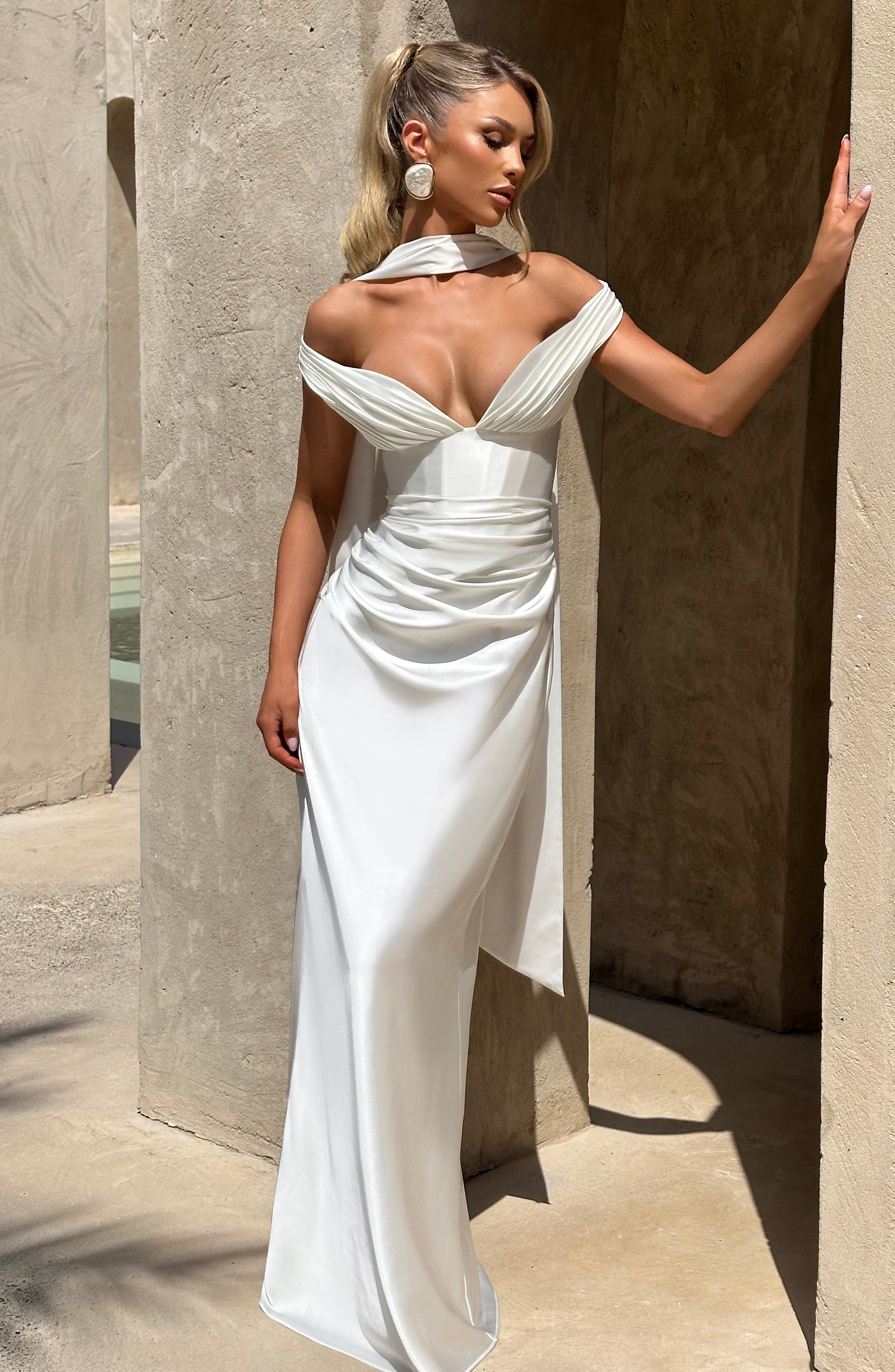 Aurelia Ekru Maxi Elbise