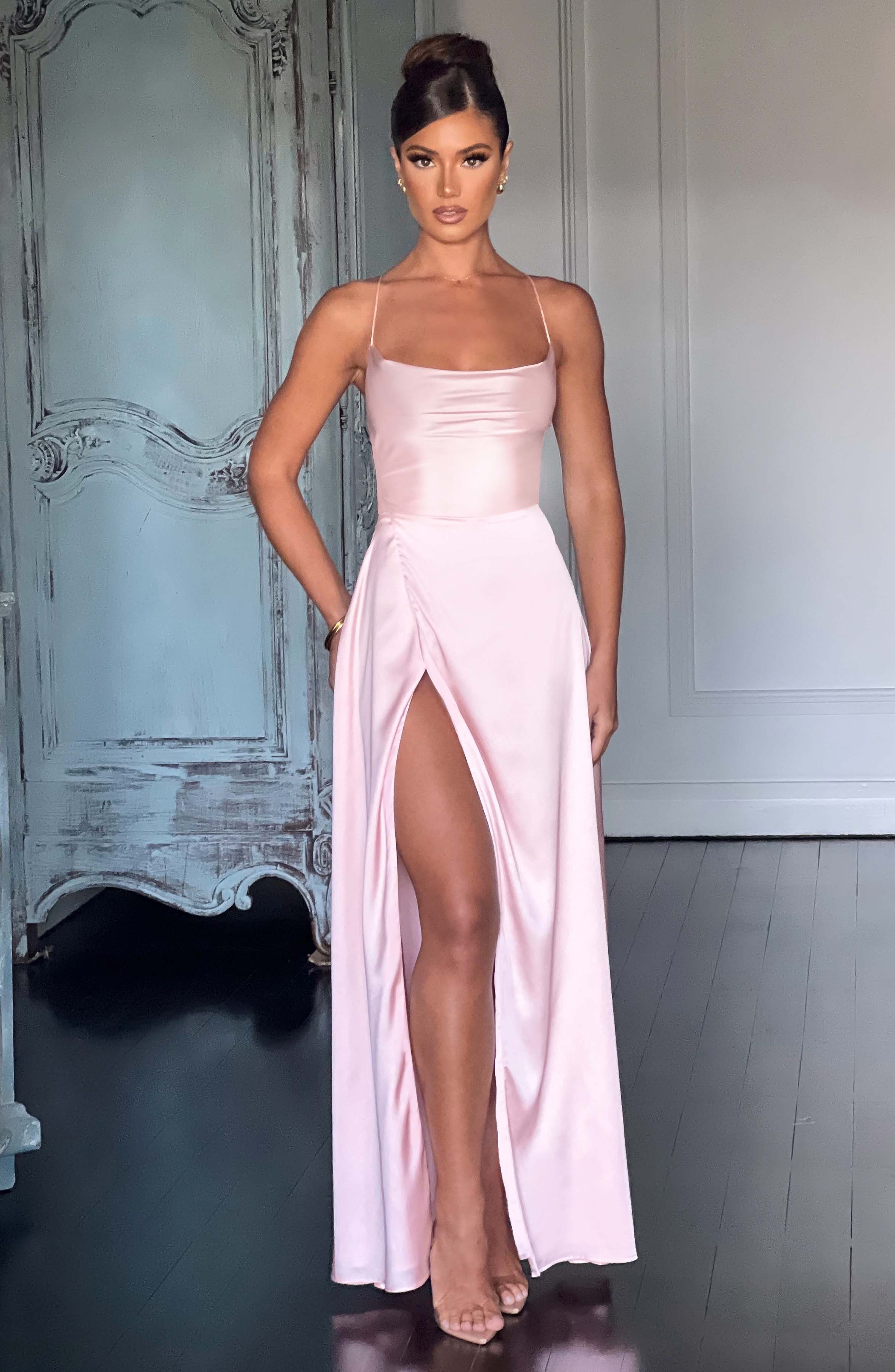 Bethany Pembe Maxi Elbise