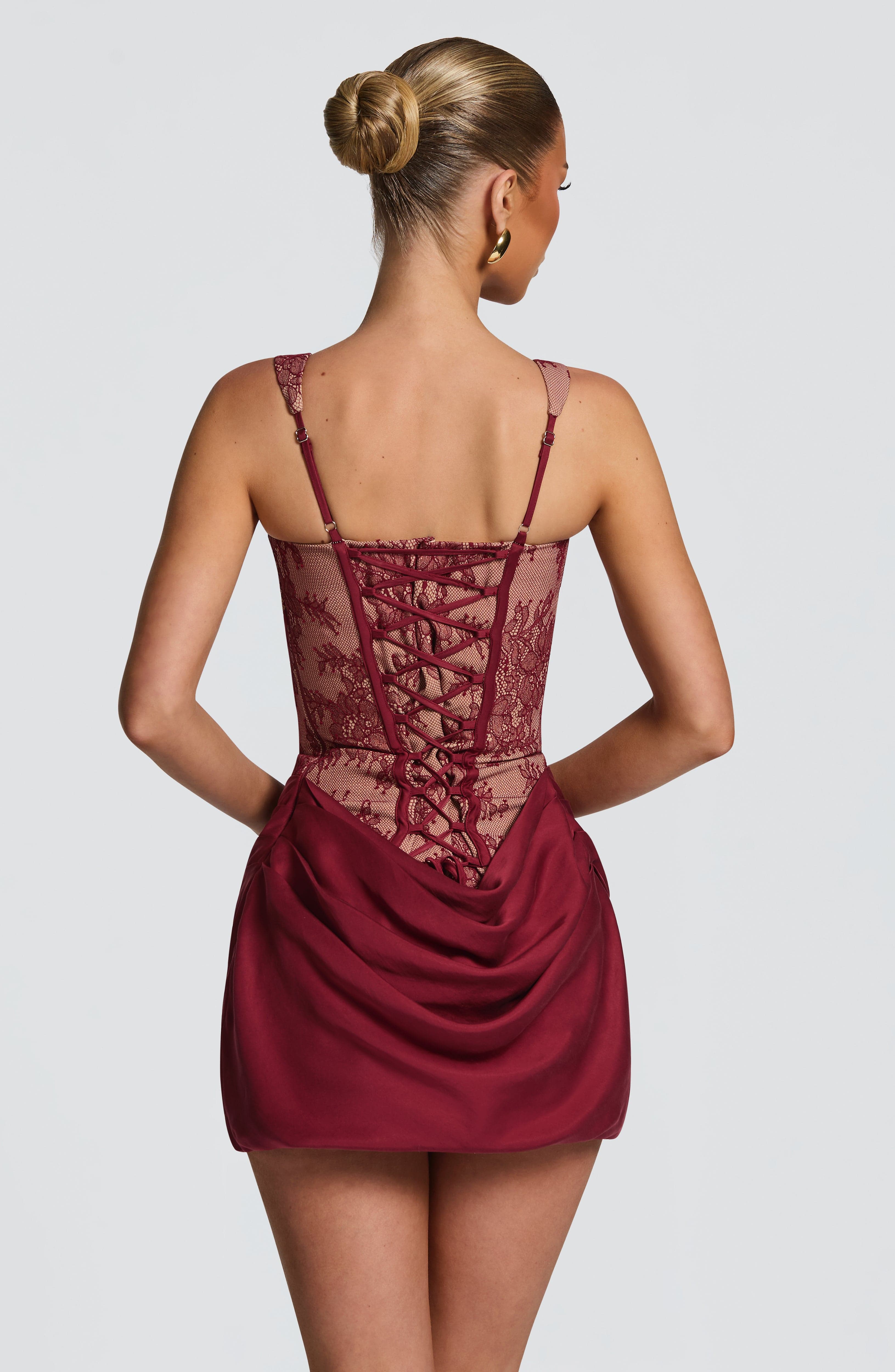 Bordo Dantel Detaylı Cornelia Mini Elbise