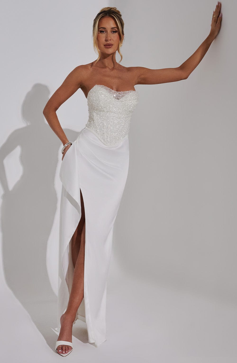 Emrielle Ekru Maxi Elbise