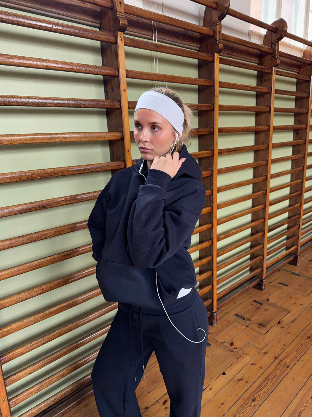 Anelise Lacivert Kapüşonlu Sweatshirt