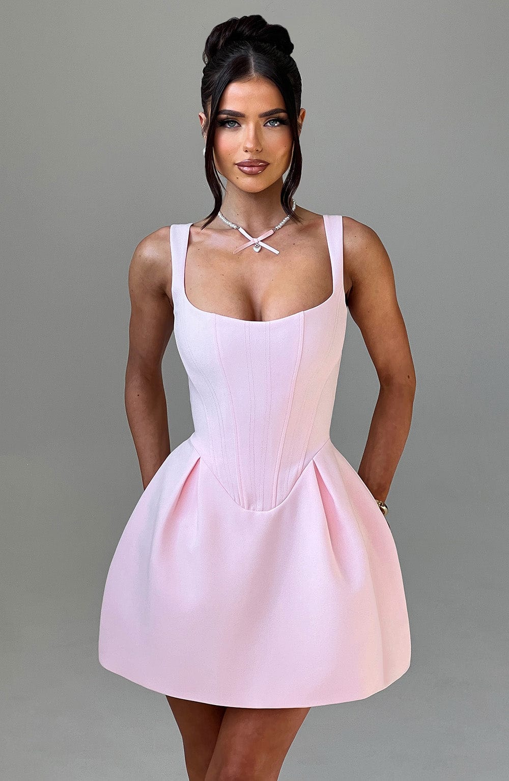 Janiyah Pembe Mini Elbise
