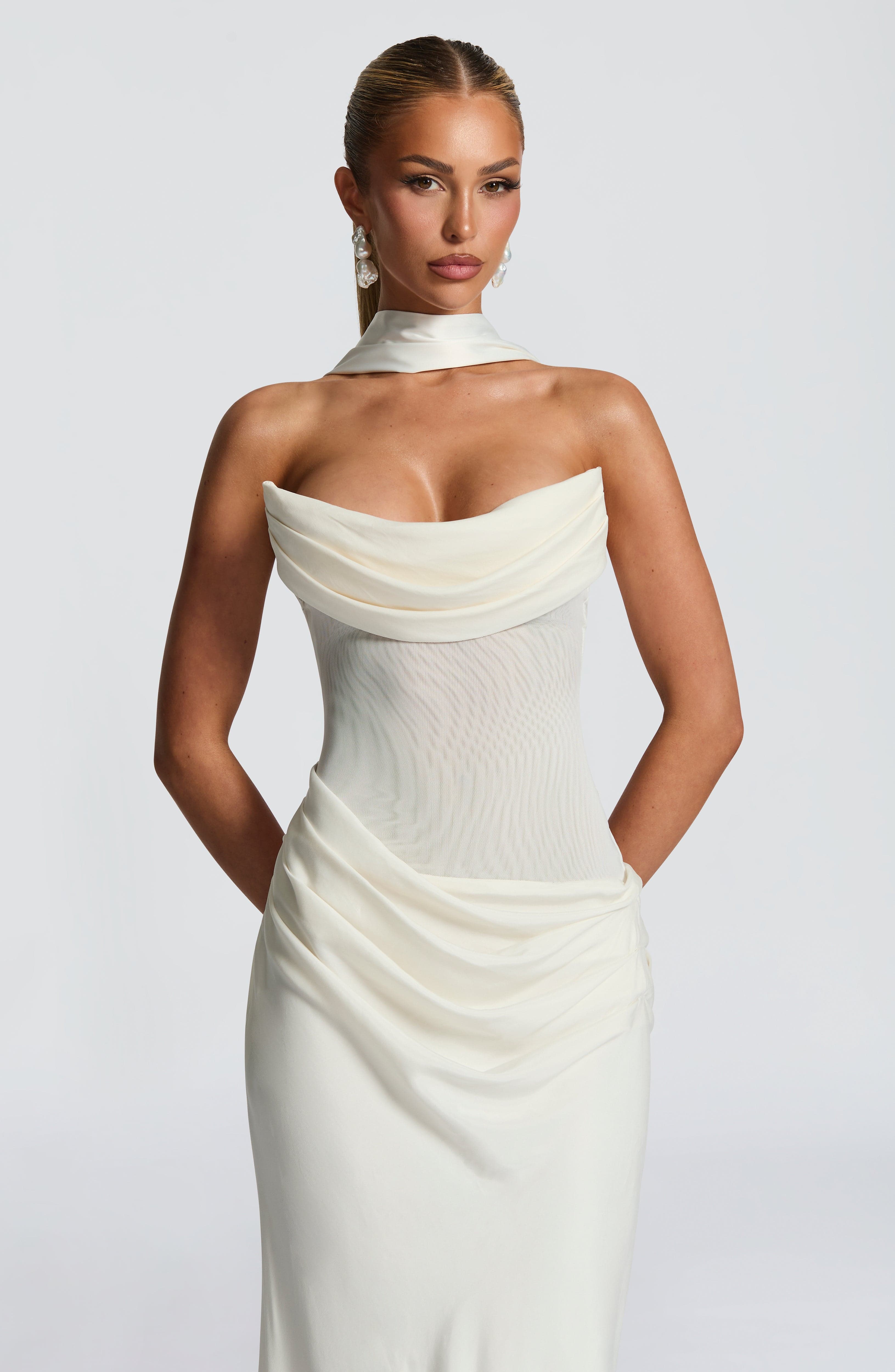 Liora Maxi Ekru Elbise