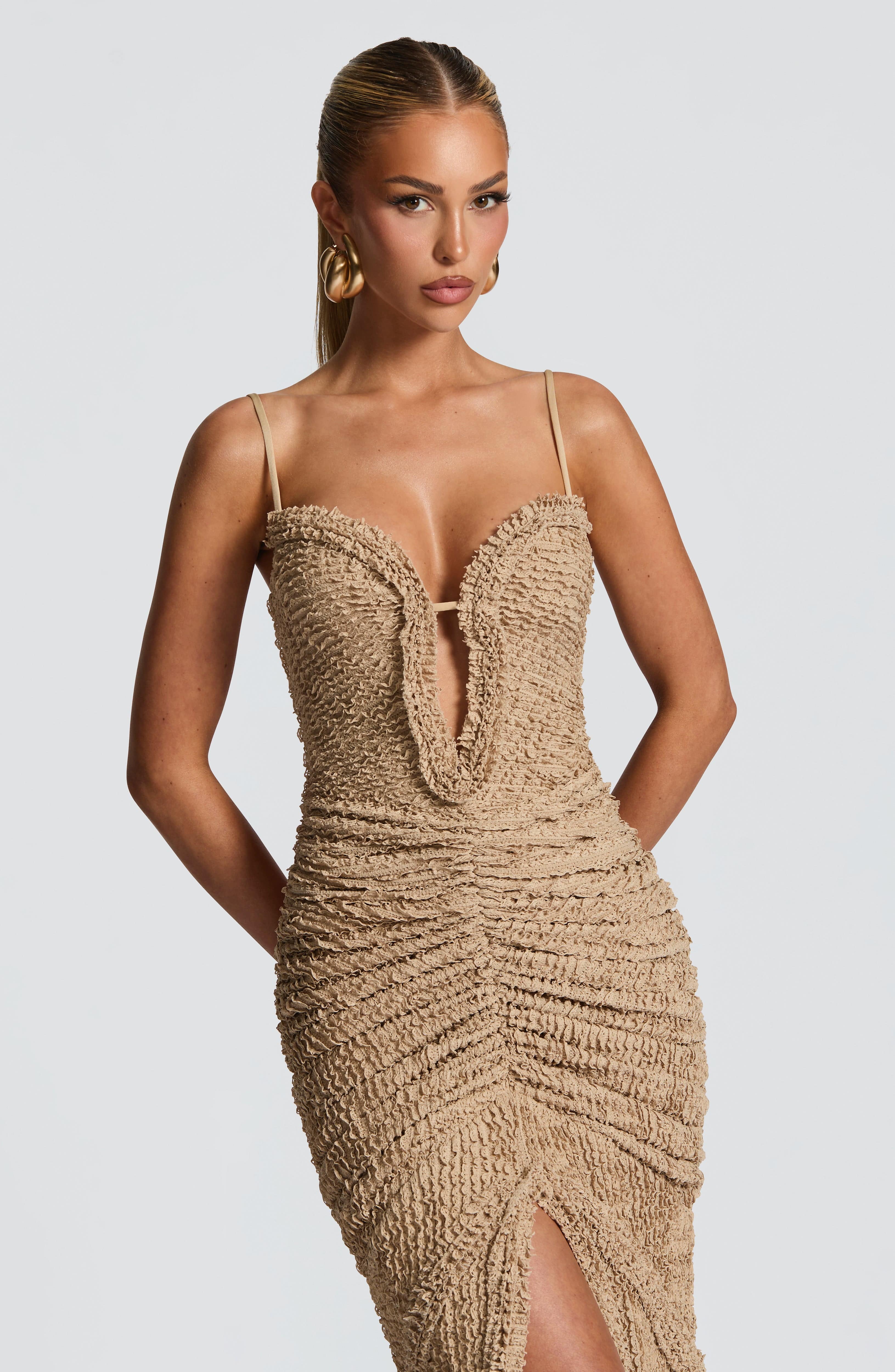 Lysandra Bej Maxi Elbise