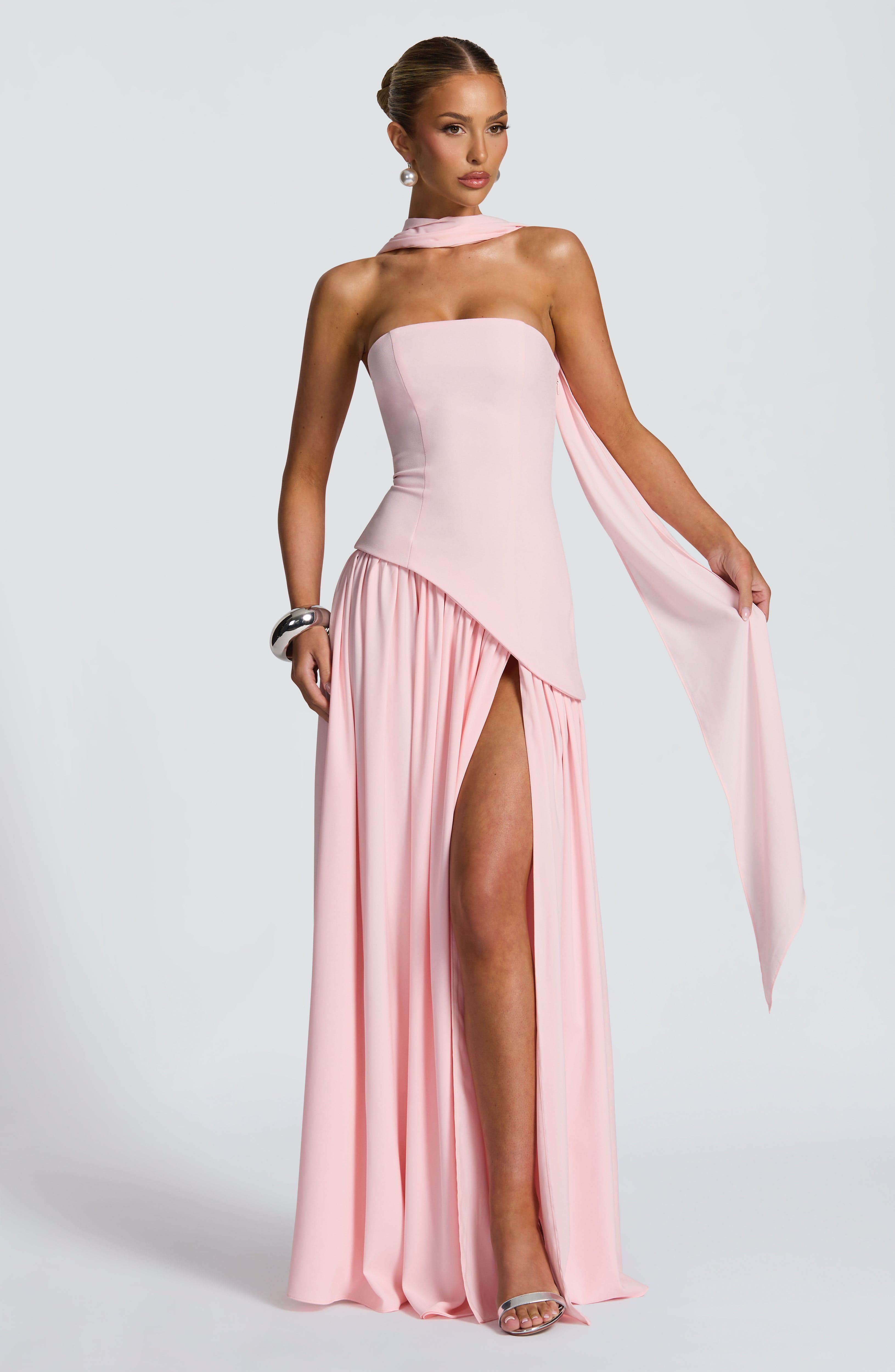Maliyah Pembe Maxi Elbise