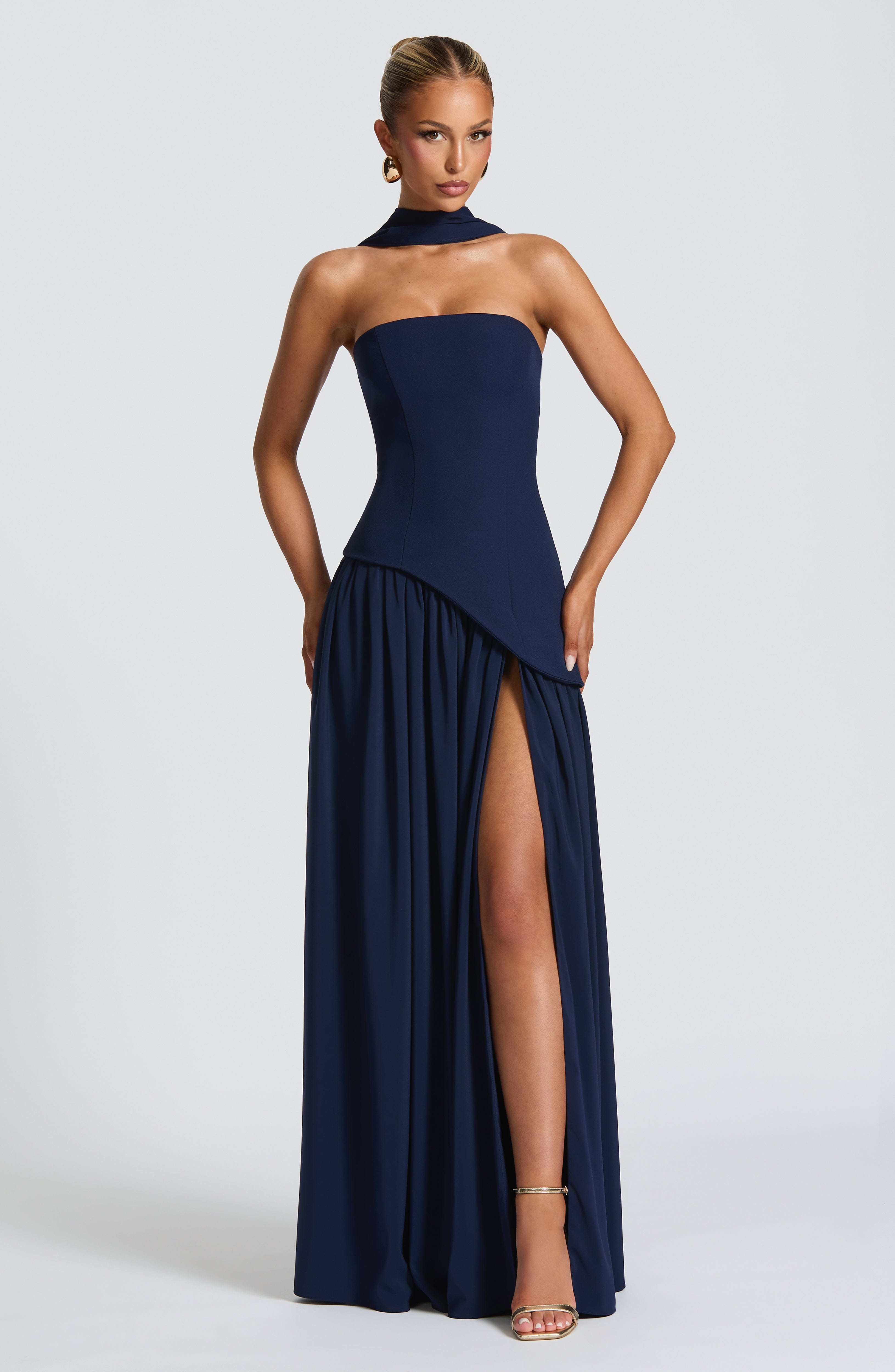 Maliyah Lacivert Maxi Elbise