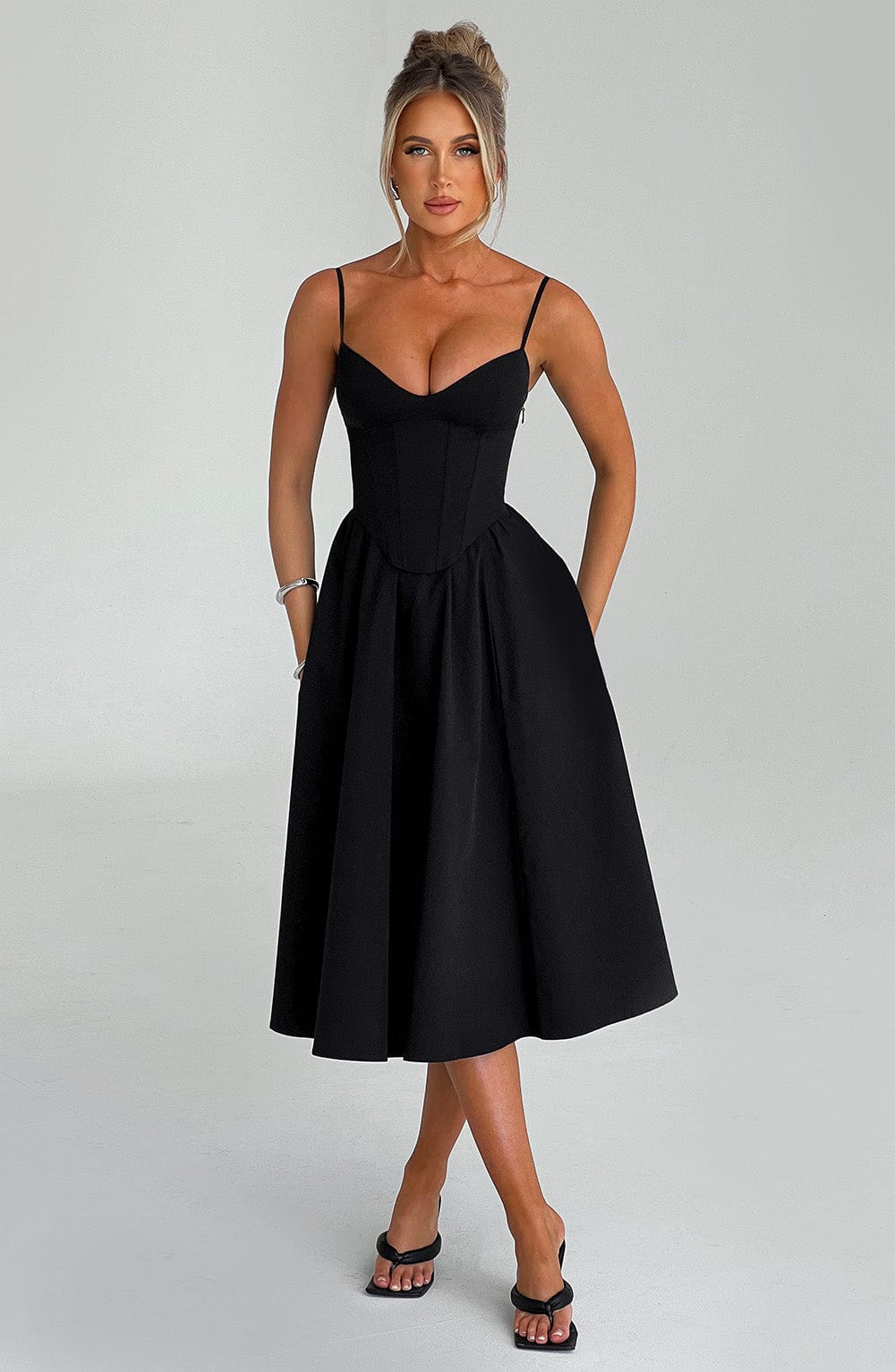 Mariella Midi Siyah Elbise