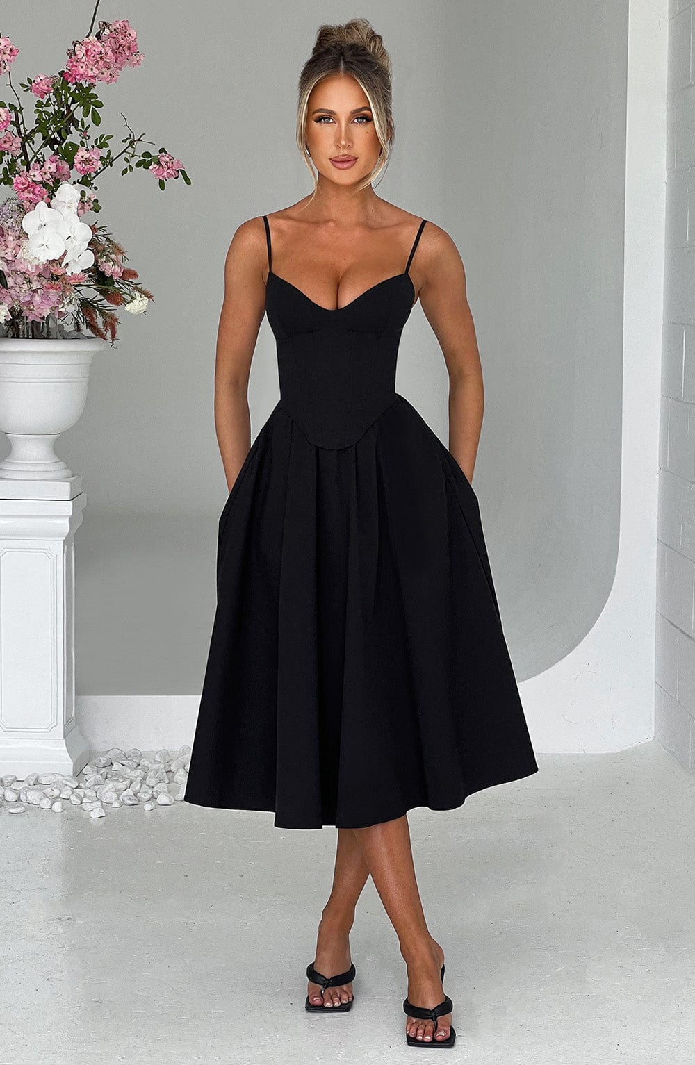 Mariella Midi Siyah Elbise