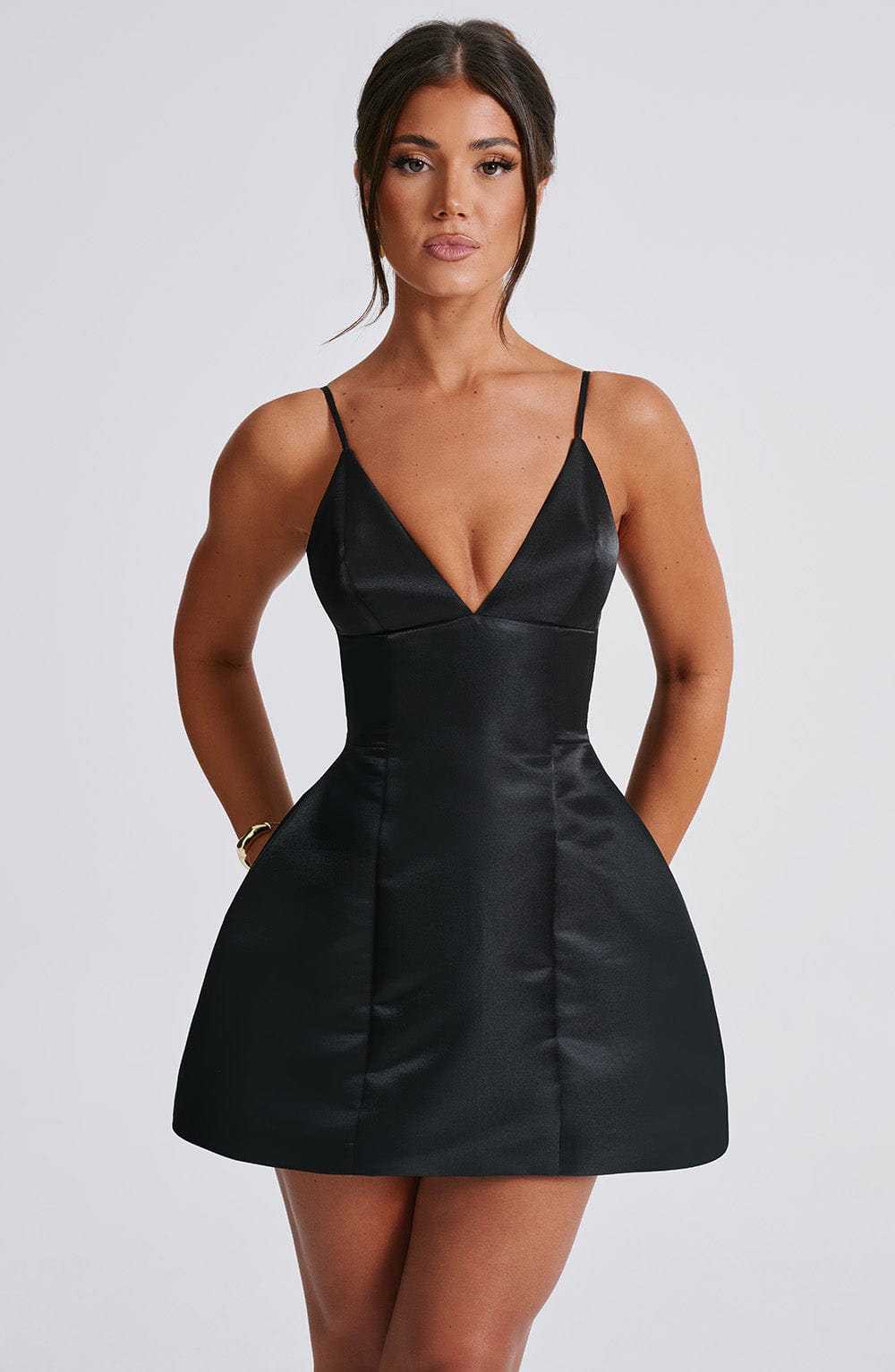 Nicole Mini Siyah Elbise