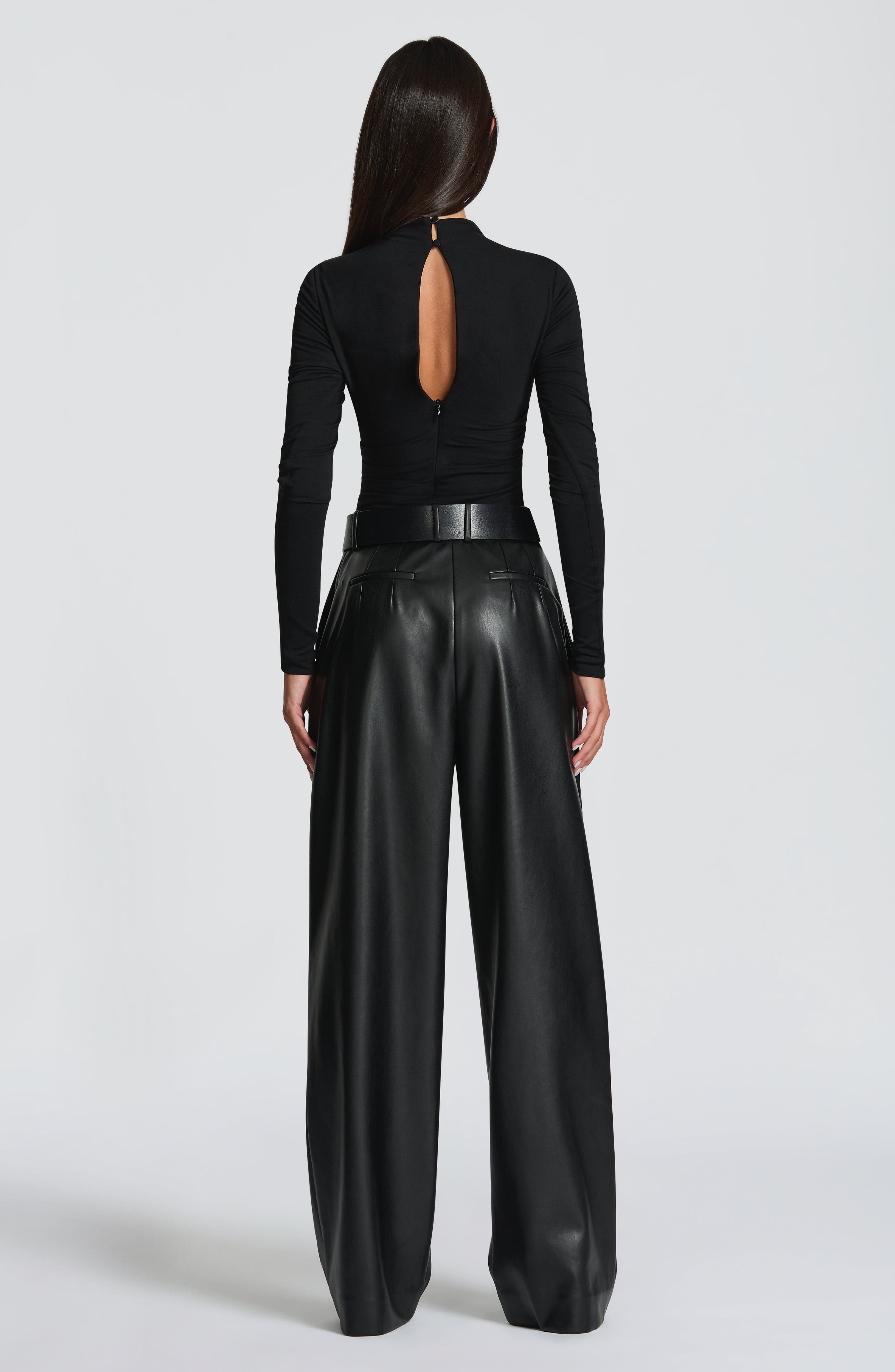 Pearson Siyah Body