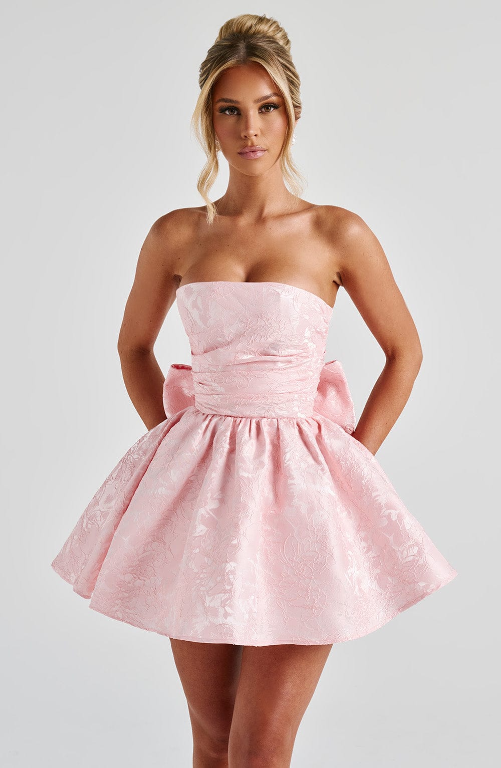 Salome Mini Pembe Elbise