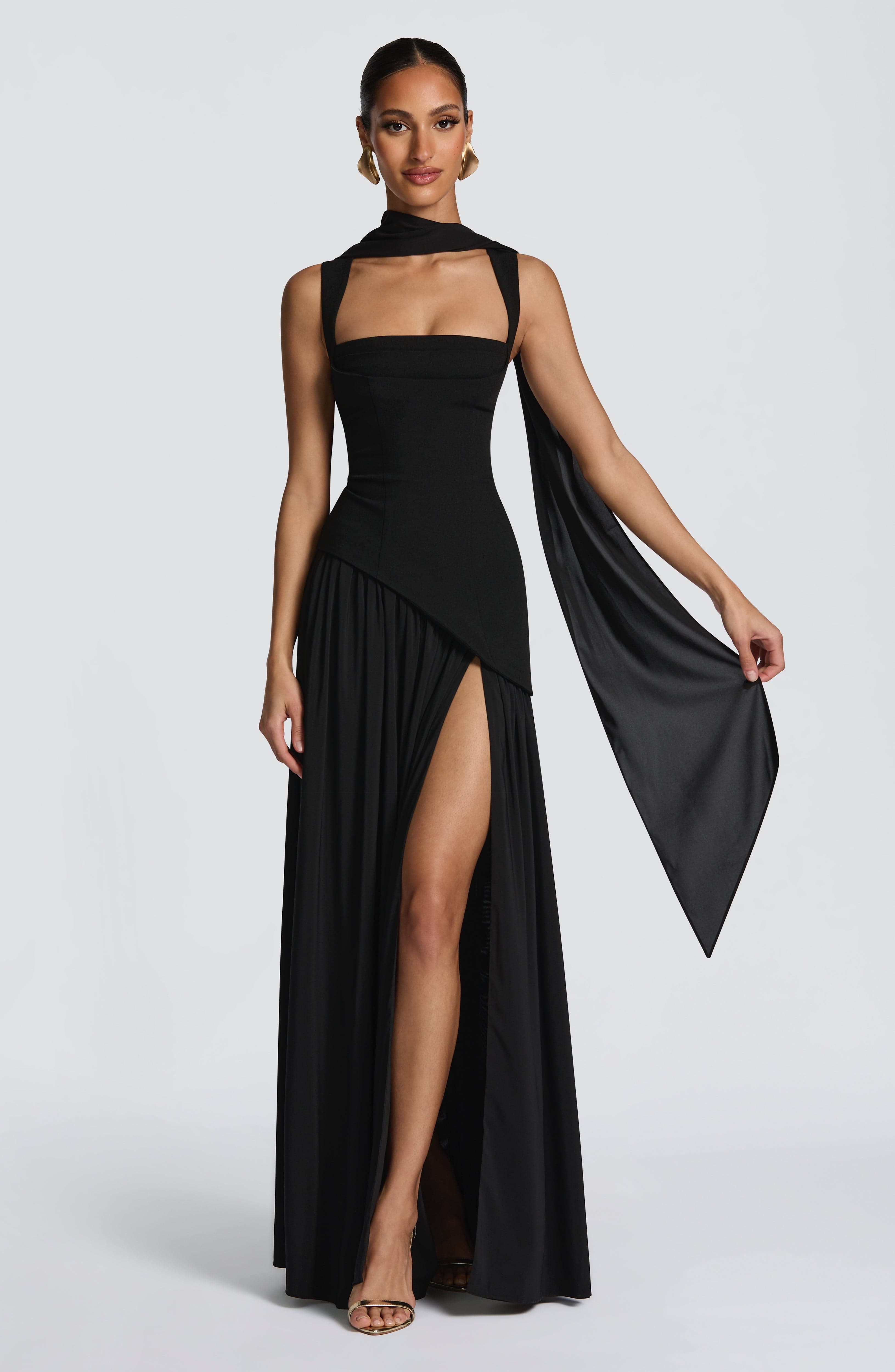 Tullulah Siyah Maxi Elbise