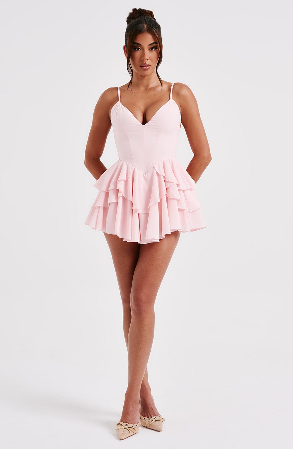 Veena Pembe Tulum