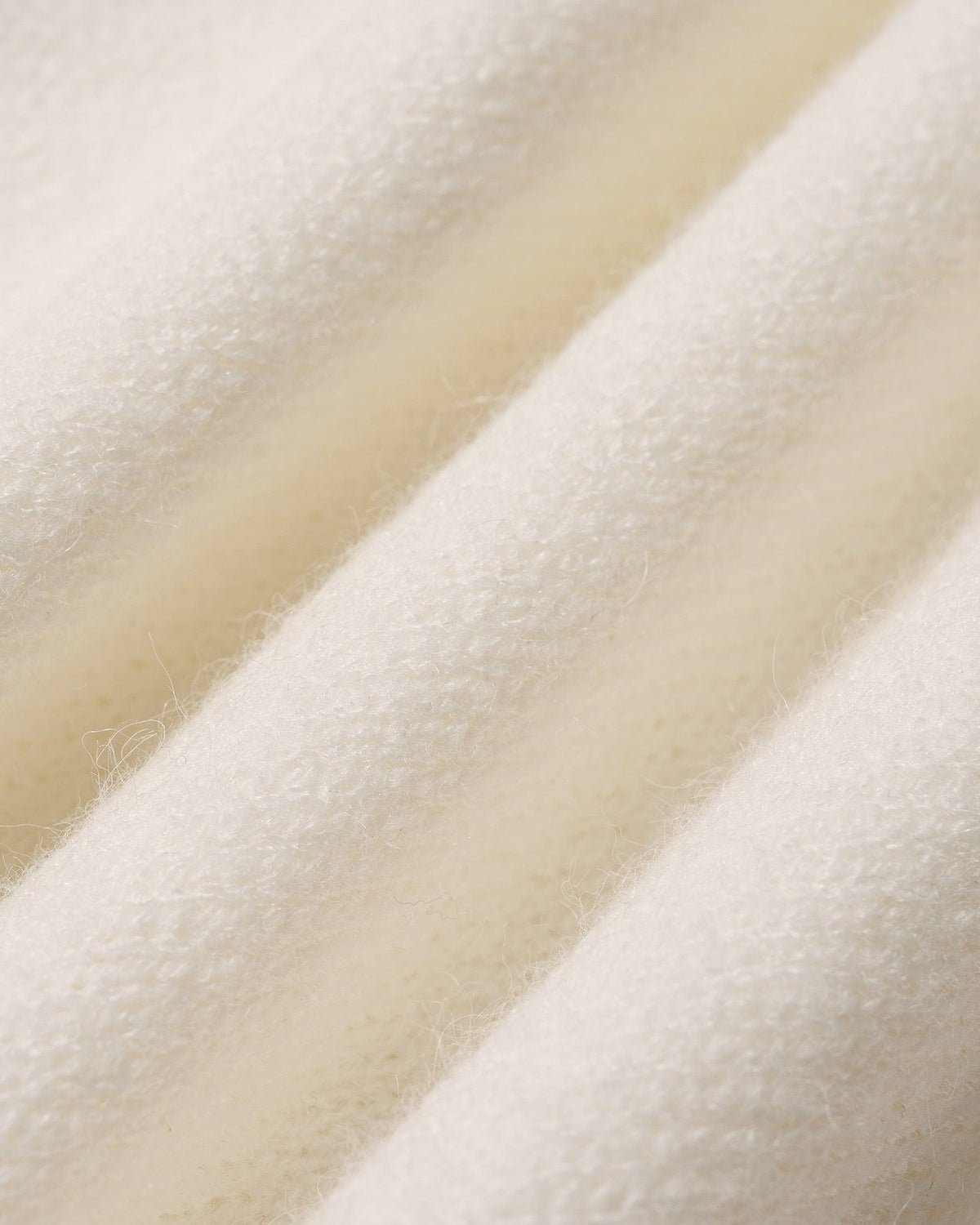 Off White Tek Düğmeli Triko Hırka
